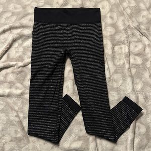 Athleta Shimmer Stripe Tight Legging Black Metallic Stretch Nylon seamless Small